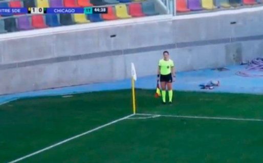 Polémico comentario de un relator:  «está linda la árbitra; consiga teléfono»