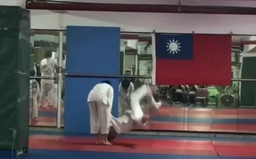 Un nene murió tras ser lanzado 27 veces al suelo en una clase de judo