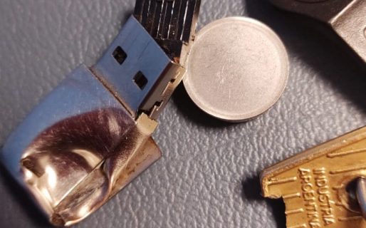 Un policía se salvó del impacto de bala gracias al pendrive que llevaba