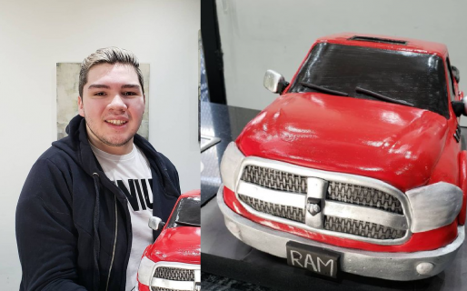 ¿Querés una porción? La increíble torta con forma de una camioneta bastante vendida en Comodoro