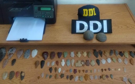 Encontró piezas arqueológicas en su trabajo y las vendía por Facebook