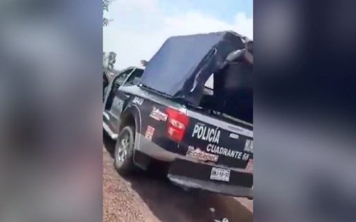 Escrachan a dos policías teniendo sexo en una patrulla
