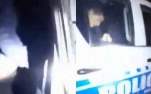 Escrachan en video a dos policías chaqueños mientras abusaban de una menor en el patrullero