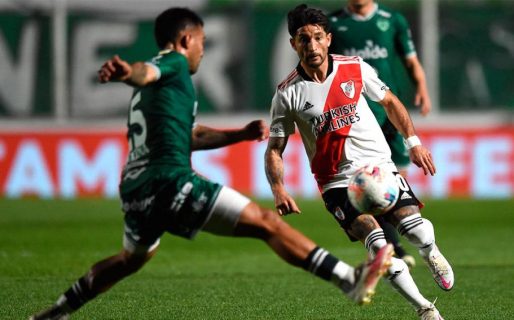 River venció sobre la hora a Sarmiento como visitante y se acerca a la punta