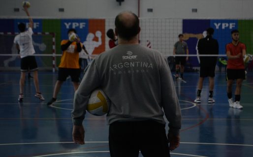 Se abrió la Observación de vóley regional en Comodoro, donde buscarán captar nuevos talentos