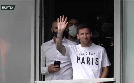 Lionel Messi acordó con el PSG y llegó a París para firmar contrato