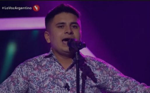 Quién es el joven con tartamudez que la rompe en “La Voz Argentina”