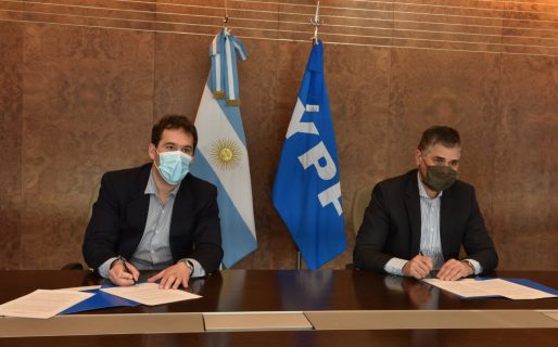 Luque firmó un convenio con YPF vinculado al Polo Tecnológico