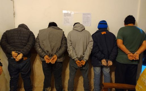 Tras beber unas copas terminan todos en la comisaría y sin auto