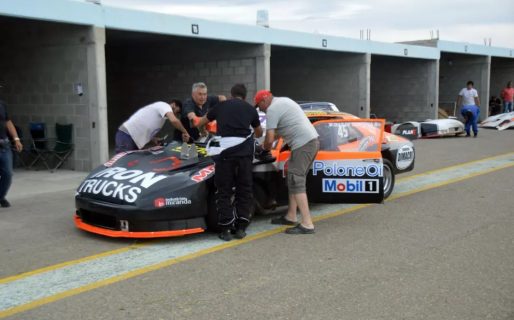 El automovilismo regional corre en el General San Martín con presencia de público