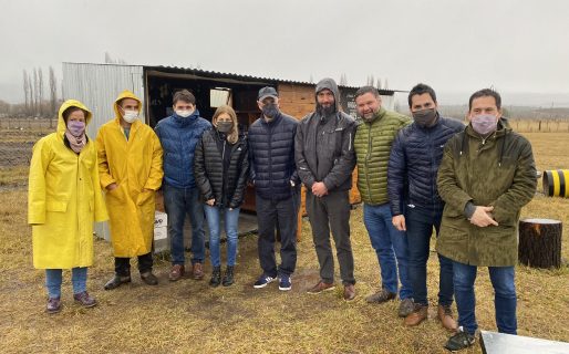 Luque de campaña en la Cordillera con los candidatos del Frente de Todos