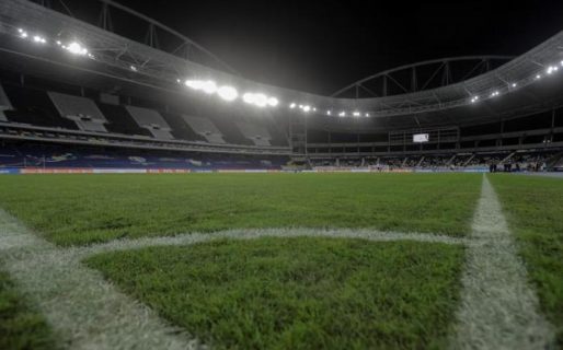 El Gobierno analiza la vuelta del público a las canchas para fines de septiembre