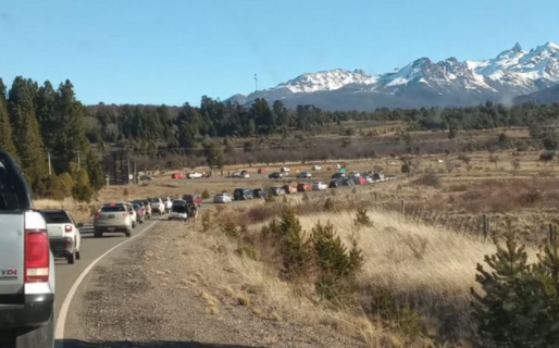 Caravana con más de 300 autos para pedir el fin del vandalismo en el Parque Nacional Los Alerces