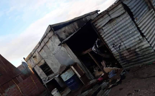 La madre que perdió todo en un incendio necesita ahora una heladera