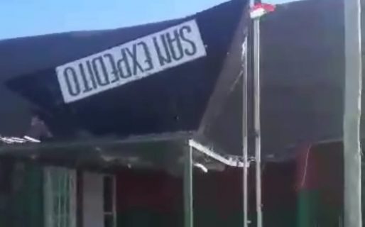 Las ráfagas de viento desprendieron el techo de una capilla