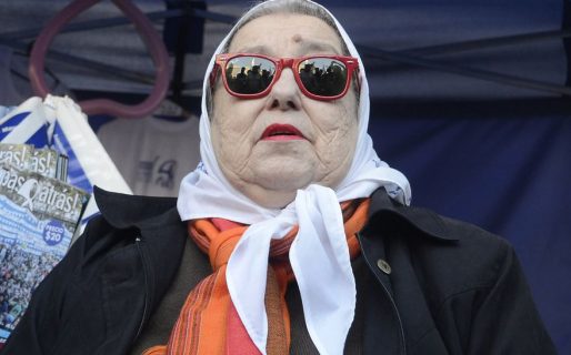 Modificaron la biografía de Hebe de Bonafini en Wikipedia con fuertes insultos hacia ella