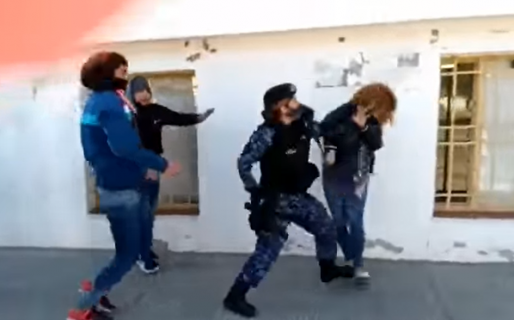 Serios incidentes luego de un fallo adverso para una familia