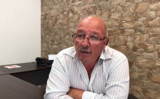 Lattanzio: “Los problemas reales de la gente, no se solucionan con césped sintético”