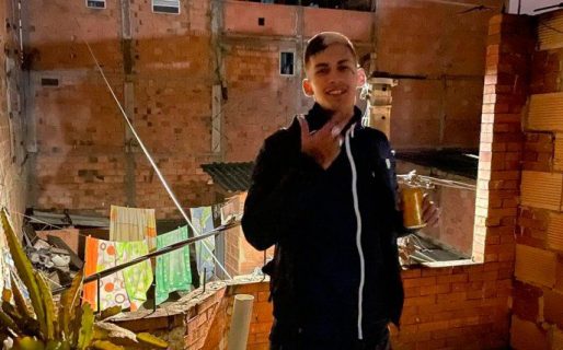 L-Gante mostró el seguimiento de la construcción de su casa