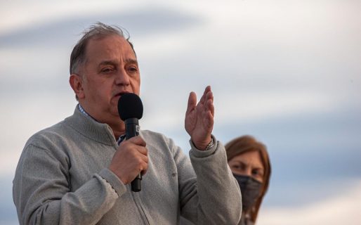 “Mientras Massoni se pasea por canales de TV de Buenos Aires, efectivos policiales retiran bolsones de comida”