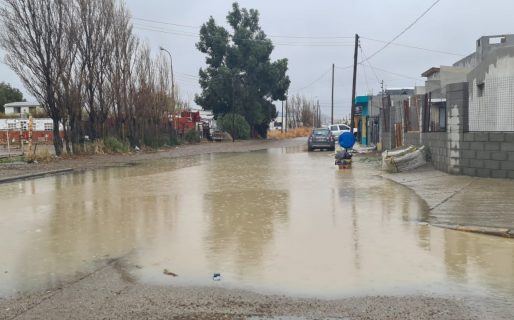 Alerta roja: se espera que lo peor de la lluvia se registre en la tarde