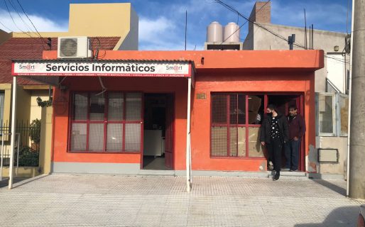Roban equipos en reparación de un local de informática