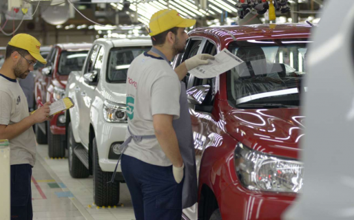 Toyota no consigue 200 personas con secundario completo para trabajar en su planta de Zárate