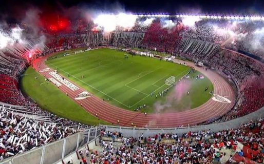 Los clubes de fútbol quieren un 100% de aforo