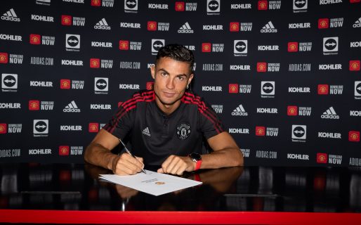 Misión cumplida: Cristiano Ronaldo firmó su contrato con el Manchester United
