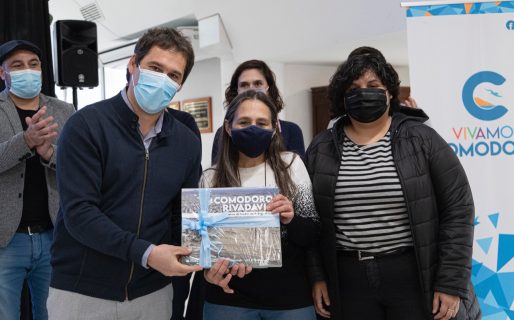 Luque: “Nos enorgullece tener una biblioteca pública, popular y municipal de calidad”