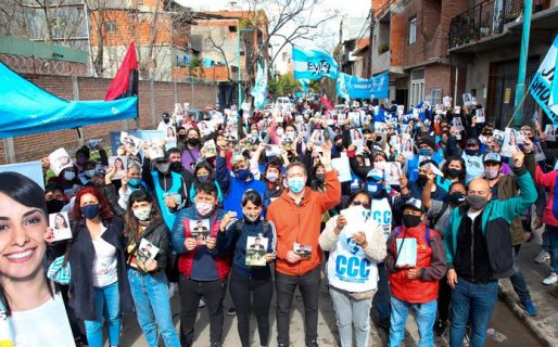 Los movimientos sociales suspendieron la marcha para respaldar al Presidente