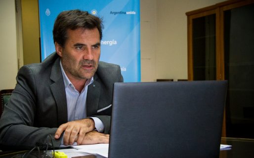 Martínez confirmó que la ley petrolera irá al Congreso luego de las PASO