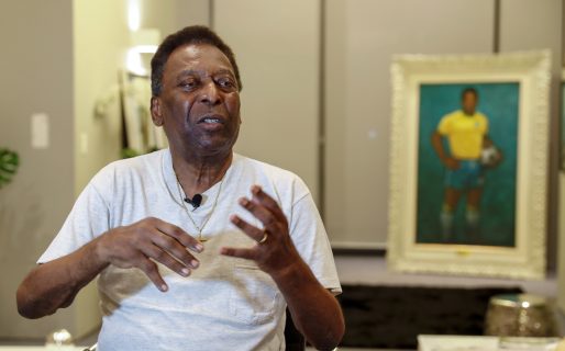 Pelé anunció en sus redes sociales que le quitaron un tumor del colon