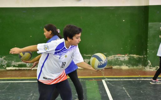 El mini vóley vuelve a la acción