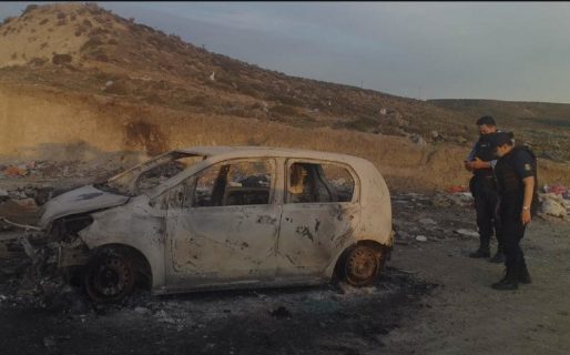 Robaron un auto en Laprida y lo prendieron fuego a metros de la escombrera