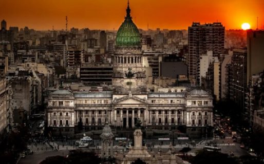 En medio de la pandemia y una crisis inédita, Argentina vota en las PASO