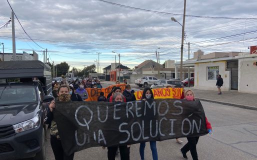 Vecinos de Próspero Palazzo cortaron el cruce de Ruta 3 y 39 solicitando respuestas al municipio sobre la entrega de terrenos