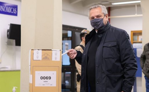 Tras votar Alberto Fernández dijo: “La Argentina mañana sigue”