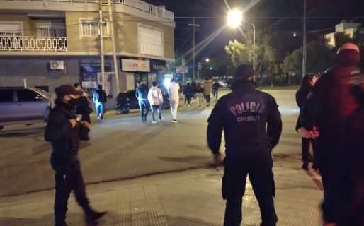 Desbaratan fiesta clandestina en un domicilio de Av. Rivadavia