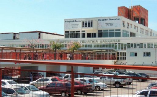 Murió el bebé que quemaron junto a su mamá