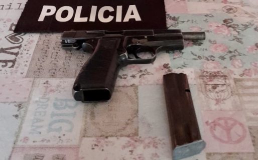 Balearon una casa en barrio Máximo Abásolo