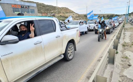 El Frente de Todos cierra su campaña con gran caravana desde el Predio Ferial