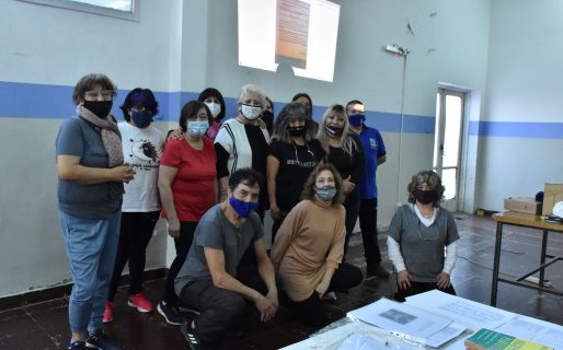 Serie de talleres orientados al yoga en el Municipal N°1