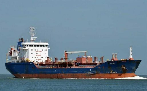 Un marinero mató al capitán y al primer oficial en un barco en el Río de la Plata