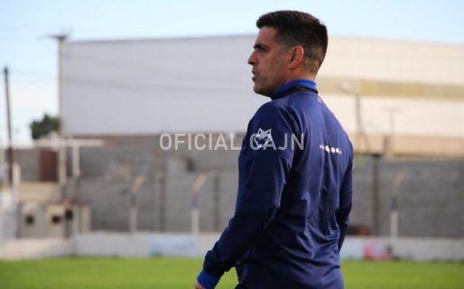 Tras el empate con Huracán, Aberasturi no continuará en el «Lobo»