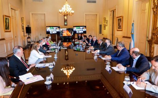 Alberto Fernández defendió el control de precios en una reunión con gobernadores