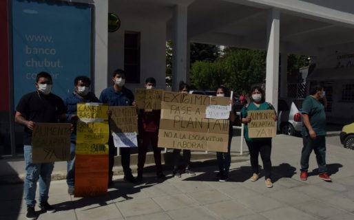 Trabajadores de la Cooperativa Alvear reclaman el pago de sueldos y denuncian amenazas