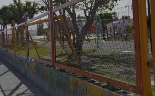 Solicitan que se repare el cerco de la plaza Batucada Comodorense