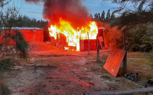 Un incendio afectó gravemente a una vivienda de Bella Vista Sur