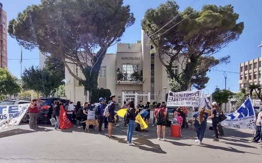 El MTE se movilizó frente al Municipio